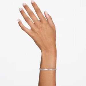 NEW IN BOX SWAROVSKI Crystal Deluxe White Rhodium-Plated Tennis Bracelet